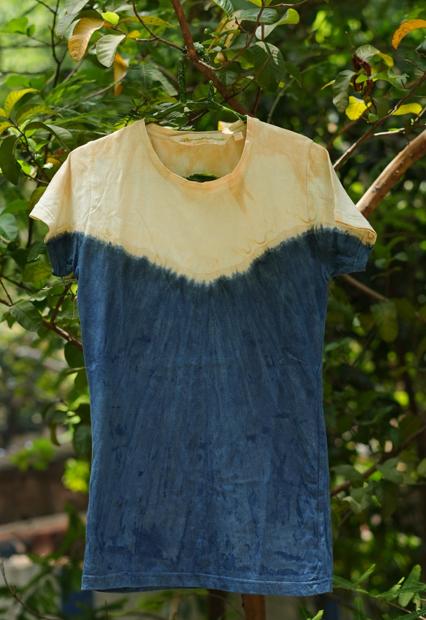 Priyãa | Natural dyed Organic Cotton T-shirt for Women | Apricot & Navy