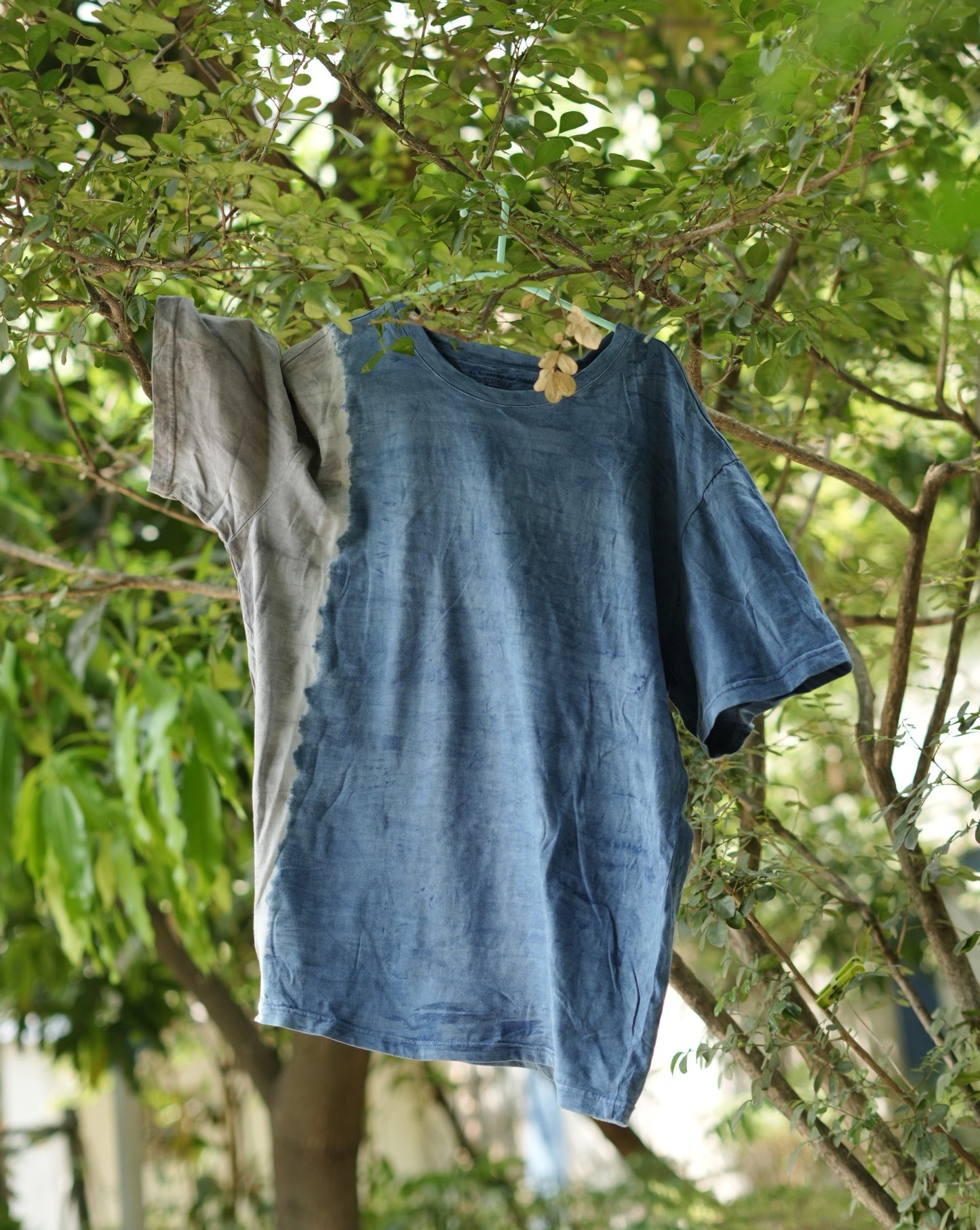 Nimāii| Natural Dyed T-shirts for Men | Organic Cotton | Navy White Sandgray
